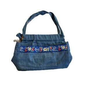 True Vintage Floral Embroidered Denim Cottagecore Trachten Folk Aesthetic